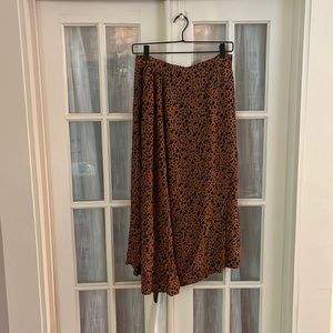 Printed midi skirt with pleat accents